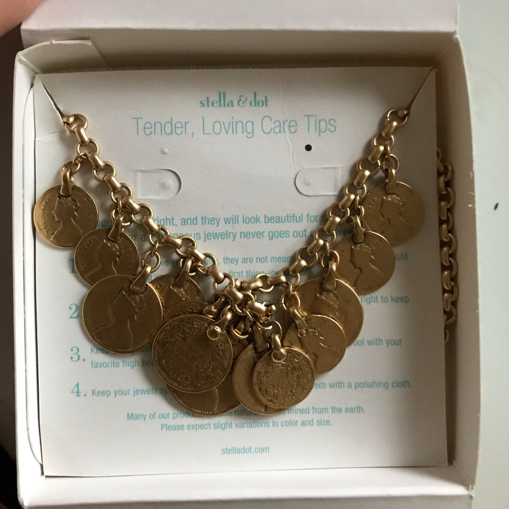 Gold coin necklace